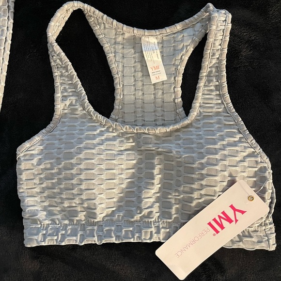 NWT $60R. YMI 2-Piece Honeycomb Activewear Set. Size Medium. Gray - Picture 5 of 8